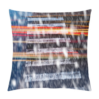 Personality  Pedestrian Crossin In The Snowfall Pillow Covers