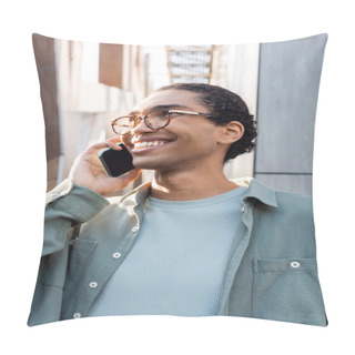 Personality  Joyful African American Man In Grey Shirt And Eyeglasses Talking On Smartphone On Urban Street Pillow Covers