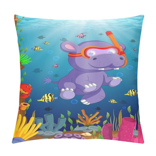Personality  Hippo Snorkeling In Underwater Sea Pillow Covers