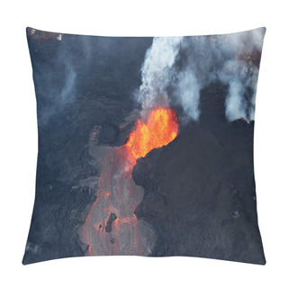 Personality  Aerial View Of The Volcanic Eruption Of Volcano Kilauea, Fissure 8, May 2018 Pillow Covers