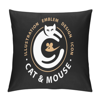 Personality  Cat And Mouse Catch Illustration Pillow Covers