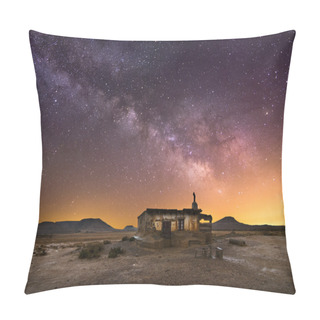 Personality  Shepherd Hut At Desert Night Pillow Covers