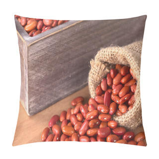 Personality  Raw Red Kidney Beans In Jute Sack And Wooden Box Pillow Covers