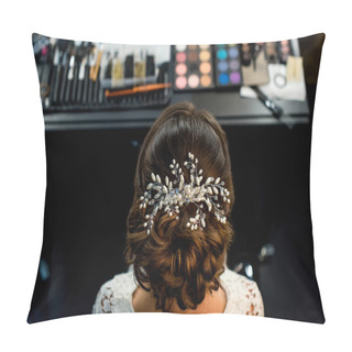 Personality  Elegant Hairstyle With Accessory Pillow Covers