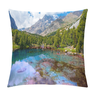 Personality  Pristine Mountain Lake Pillow Covers
