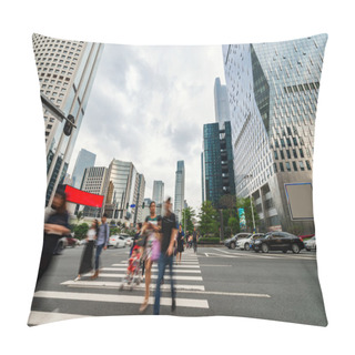 Personality  Pedestrians On The Road Of City Pillow Covers