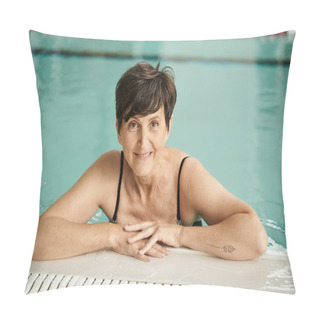 Personality  Tattooed Middle Aged Woman Swimming In Pool, Short Hair, Look At Camera, Indoors, Wellness Center Pillow Covers