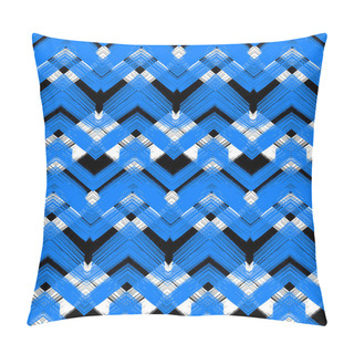 Personality  Hand Drawn Plaid Pattern With Zigzag Lines Pillow Covers