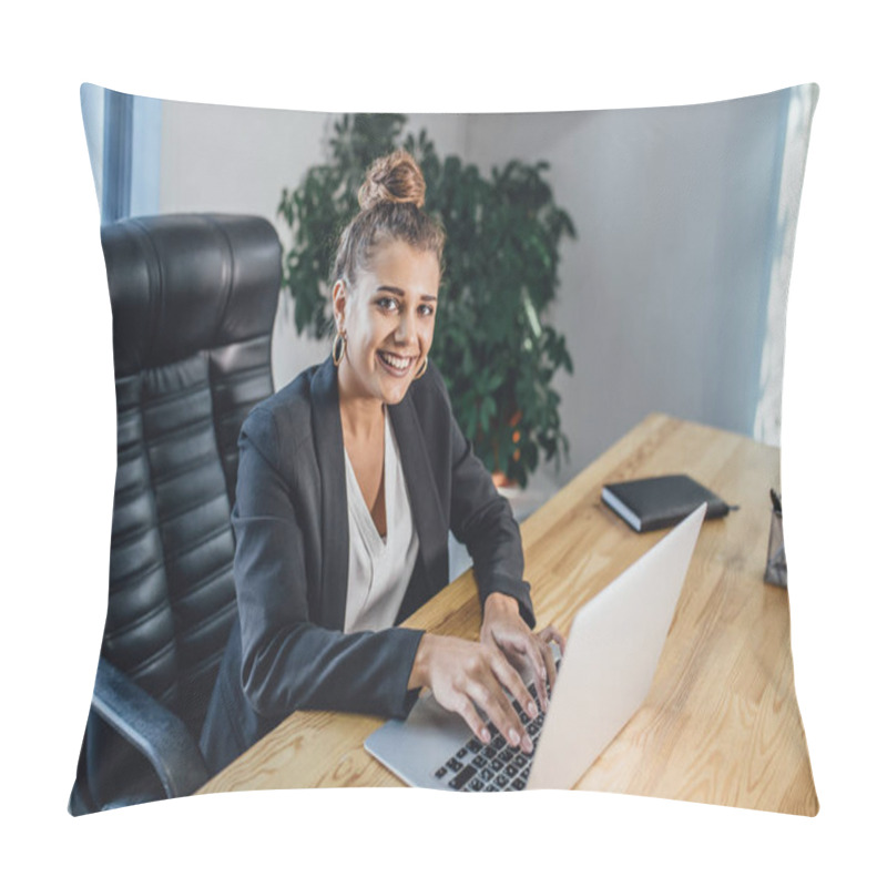 Personality  Young Beautiful Business Lady Dressed In A Business Stylish Black Jacket. Pillow Covers