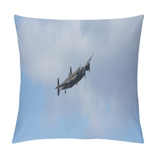 Personality  RAF Coningsby, Lincolnshire, UK, September 2017, Avro Lancaster Bomber PA474 Of The Battle Of Britain Memorial Flight In The Markings Of 460 Squadron Lancaster W5005, And 50 Squadron Pillow Covers