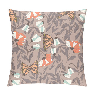 Personality  Vector Traditional Seamless Pattern With Monarch Butterflies Pillow Covers