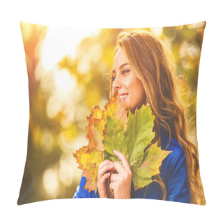 Personality  Cute Smiley Woman Holding Autumn Leafs In The Nature. Pillow Covers