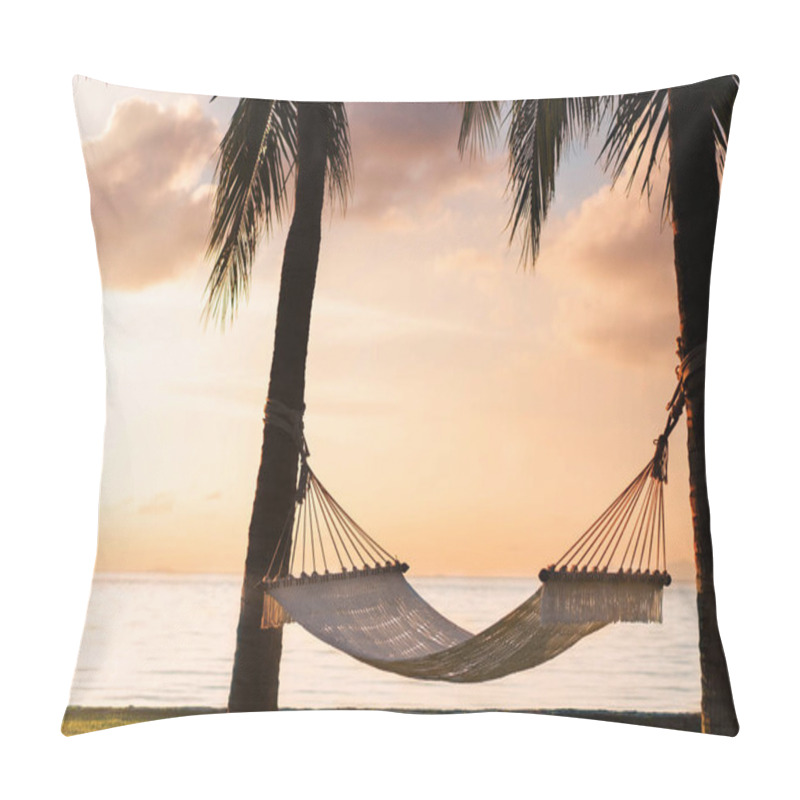 Personality  hammock on tropical palm trees overlooking the mountains pillow covers