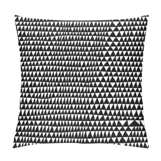 Personality  Seamless Pattern Of Triangles. Striped Black And White Backgroun Pillow Covers