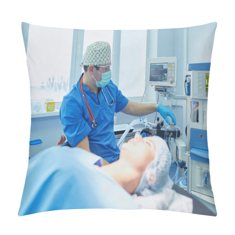 Personality  Man Surgeon At Work In Operating Room Pillow Covers