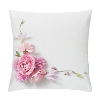Personality  Flowers Frame In White Background Pillow Covers