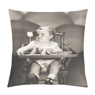 Personality  Baby Sitting On Chair Pillow Covers