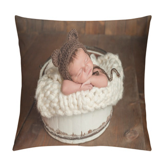 Personality  Newborn Baby Boy Wearing A Bear Hat Pillow Covers