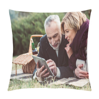 Personality  Smiling Couple Using Digital Tablet Pillow Covers
