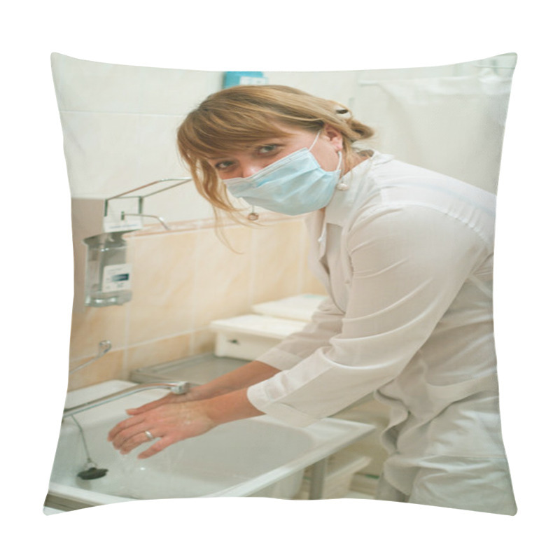 Personality  Worker Washing Her Hands Pillow Covers