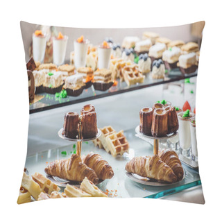 Personality  Pastries On The Brunch Table Pillow Covers