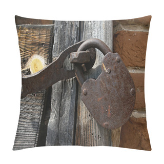 Personality  Old Padlock Pillow Covers