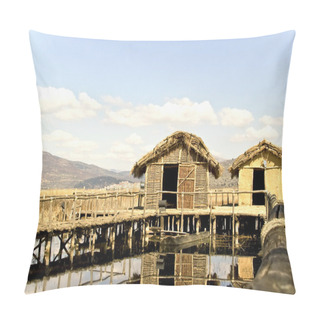 Personality  Thatched Cottage Lake Settlement Pillow Covers