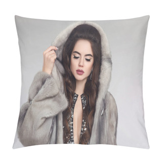 Personality Fashion Studio Photo Of Gorgeous Sensual Brunette Woman In Luxur Pillow Covers