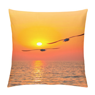 Personality  Flying Birds With Sunset Pillow Covers