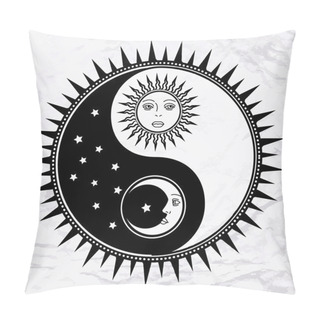 Personality  Yin Yang Symbol With Moon And Sun Pillow Covers