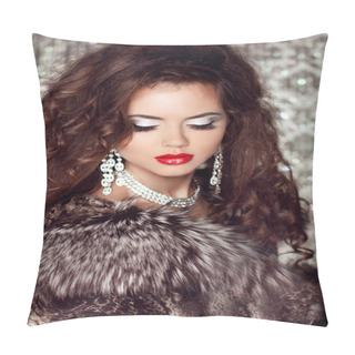 Personality  Fashion Lady, Beautiful Woman In Fur Coat Posing In Luxury Brill Pillow Covers