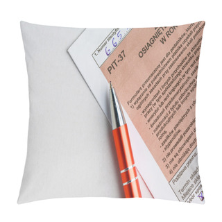 Personality  Filling In Polish Individual Tax Form PIT-37 For Year 2013 Pillow Covers