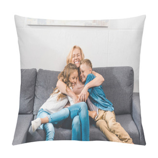 Personality  Grandmother Embracing Her Grandchildren Pillow Covers