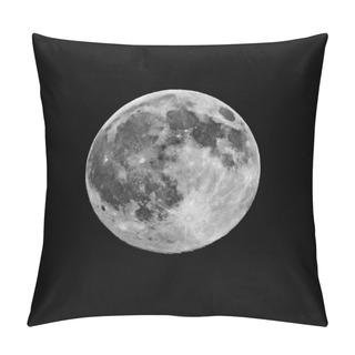 Personality  Full Moon Background Isolated On Black Pillow Covers