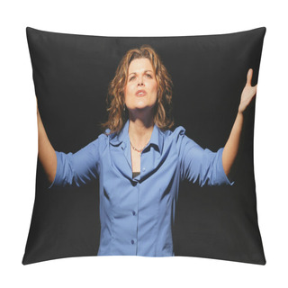 Personality  Caucasian Woman Worshipping Pillow Covers