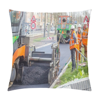 Personality  Laan Van Meerdervoort, The Hague, The Netherlands - 31 March 2017: Road Work Team Laying Blacktop To Resurface New Road Pillow Covers