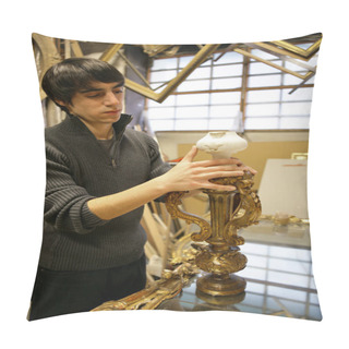 Personality  Man Building An Ornamental Lamp Pillow Covers