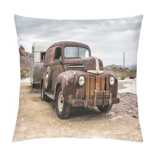 Personality  Old Rusty Truck In Nelson Nevada Ghost Town Pillow Covers