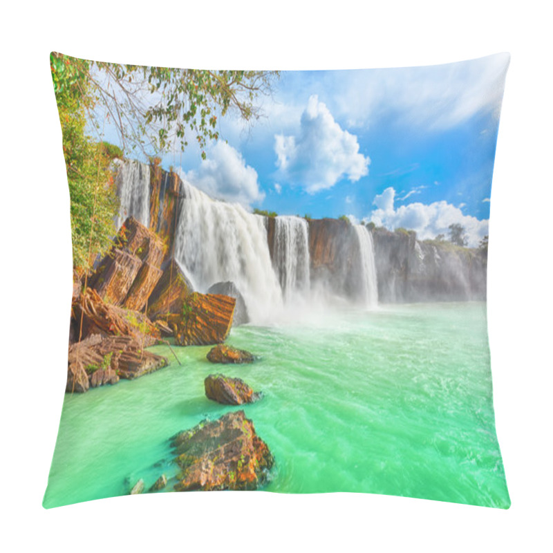 Personality  Dry Nur waterfall pillow covers