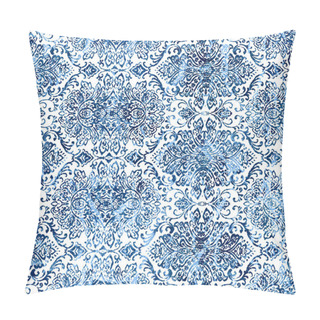 Personality  Geometric Damask Seamless Pattern With Grunge Texture Pillow Covers