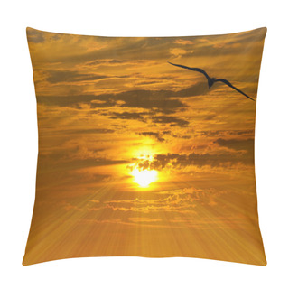 Personality  Bird Flying Silhouette Pillow Covers