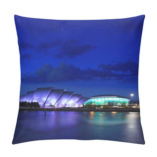 Personality  Glasgow Clyde Buildings Pillow Covers