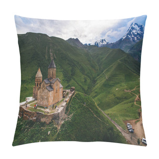 Personality Old Castle In Green Mountains Pillow Covers