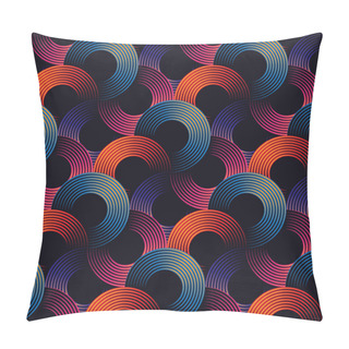 Personality  Colorful Optical Illusion, Seamless Pattern Of Metallic Linear Rings. Pillow Covers