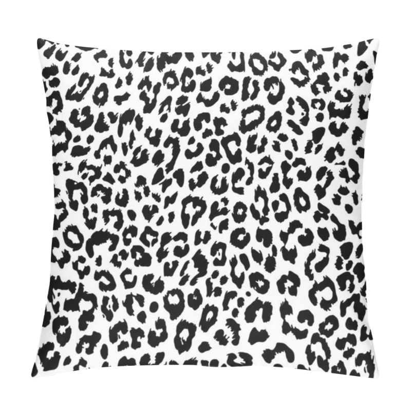 Personality  Vector seamless pattern. Leopard black and white skin texture pillow covers