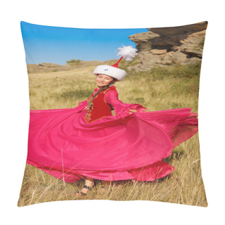 Personality  Beautiful Kazakh Woman In National Costume In The Steppe Dancing With Dombyra Pillow Covers