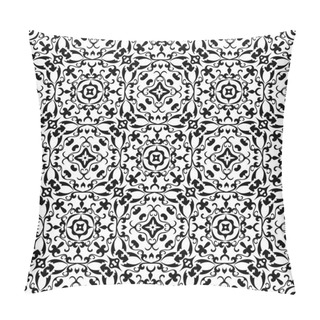 Personality  Swirly Pattern Pillow Covers