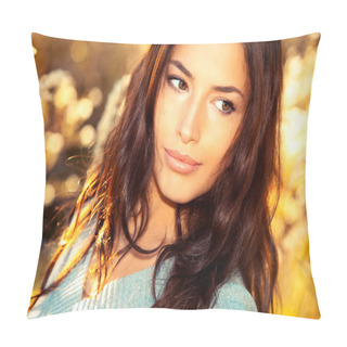 Personality  Sunny Outdoor Portrait Pillow Covers