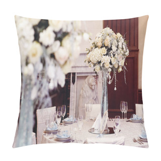 Personality  Decor Vase With Flowers Pillow Covers