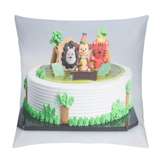 Personality  Cake Or Creative Animals Themed Cake On A Background. Pillow Covers